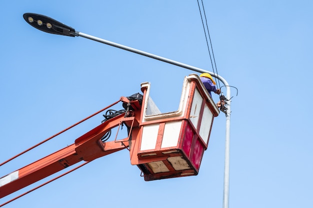 Boom-Lift & Bucket-Truck Safety Checklist